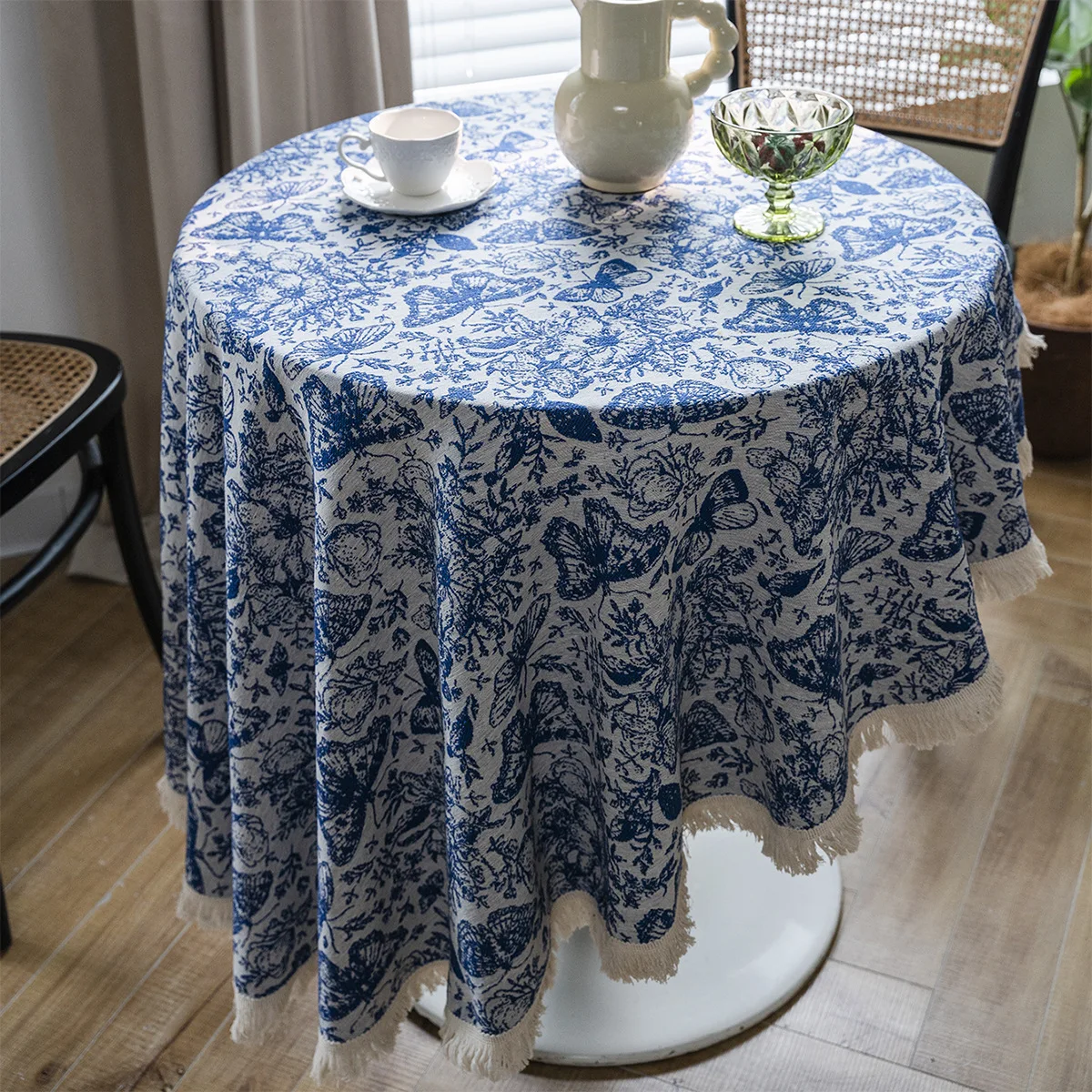 

Suitable For Round Table American Tablecloth Jacquard Butterfly Thick Tablecloth Party Table Decoration Fresh Cover Dust Cloth