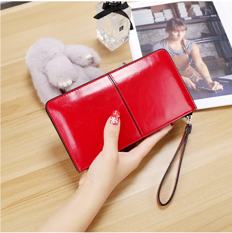 

Women Clutch Wallet Oil Wax Leather Clutches Fashion Card Holder Wallets Wristlet Purse Bags Cell Phone Bag for Women