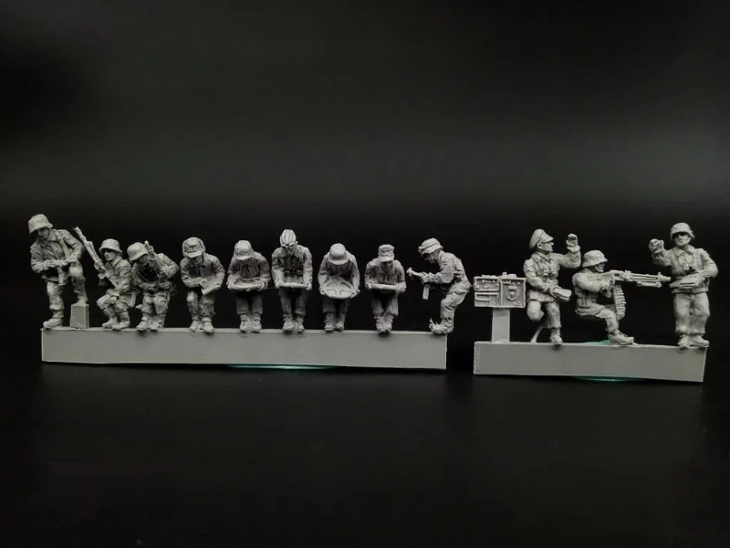 Schaal 1/72 gegoten harsfiguurmodelset WWII Duitse verkenningseenheid 12 figuren ongeverfd