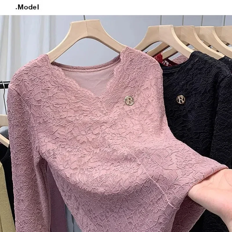 2024 Autumn Winter New V-Neck Long Sleeve Plus Velvet Warm Comfortable Lace Undershirt Female All-match Demeanor Pullovers