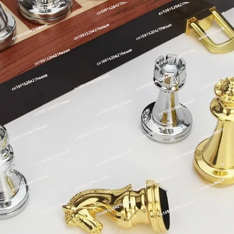 

Подходит для металлического шахматного стола 30 см, упаковка в подарочной коробке, высококачественная.