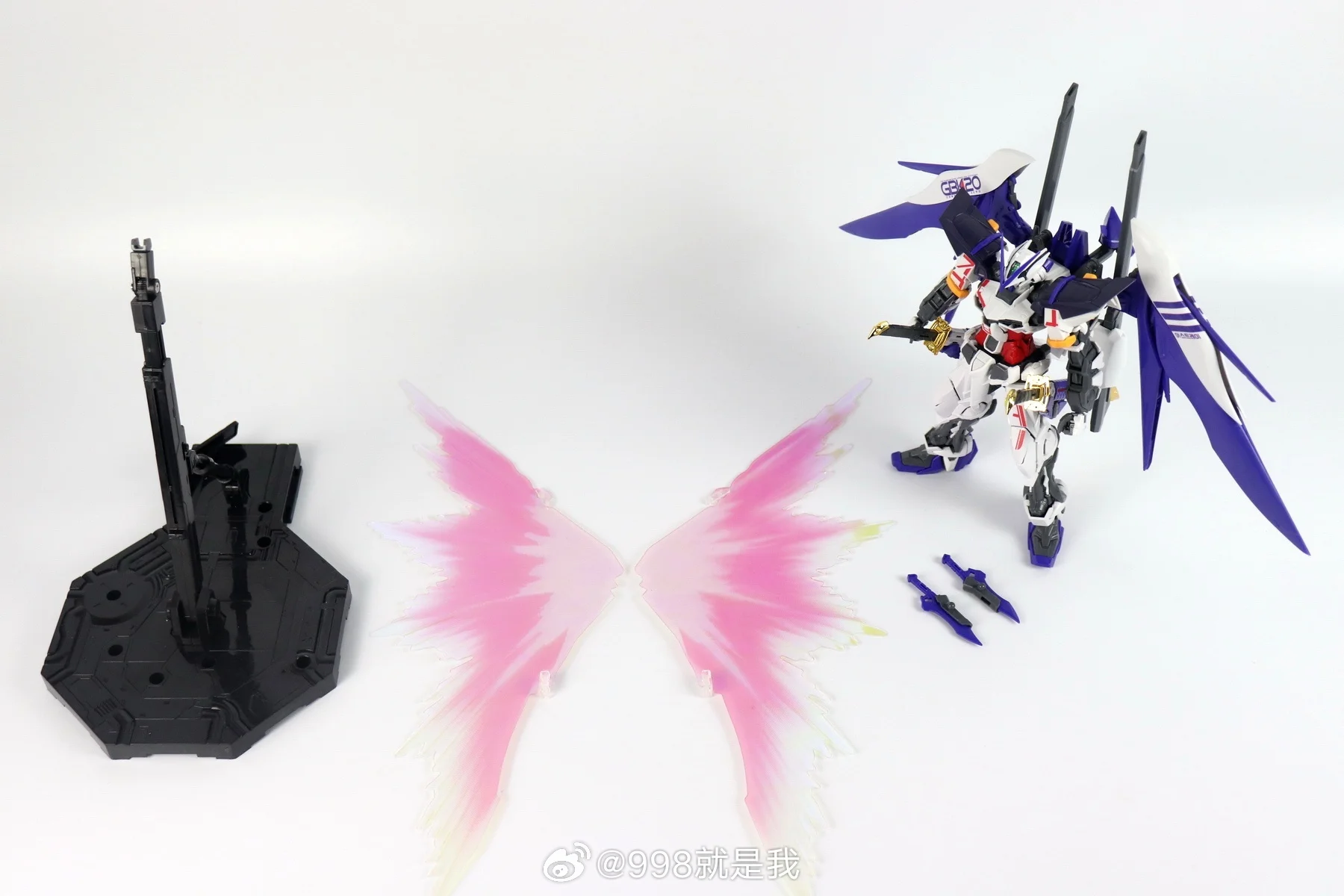 

​DABAN 6659 MG 1/100 Astray GBK-20 Korea Limited Version Model Kit Water Decal Base Stand Assembly Action Figure Toy