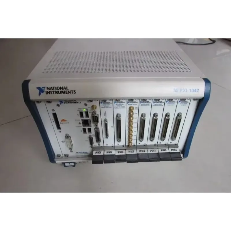 American NI PXIE-8379 Thunderbolt2 Thunderbolt 2 PXI Remote Control Module