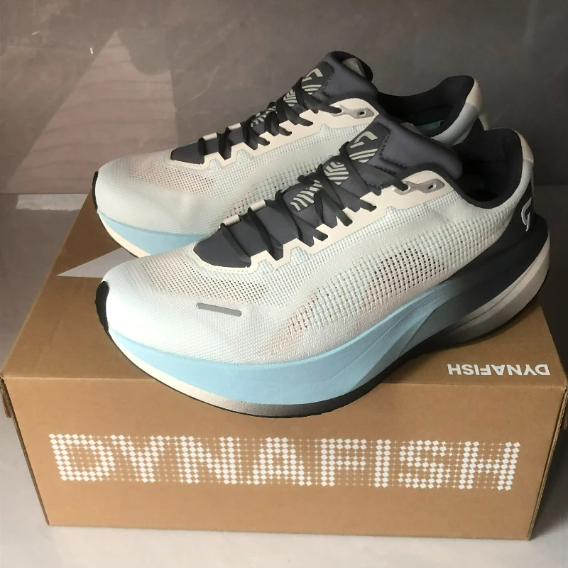 Professional Running Shoes For Men Women Mesh Breathable Jogging Shoes Unisex Luxury Brand Gym Training Shoe Soft Running Shoe view 2