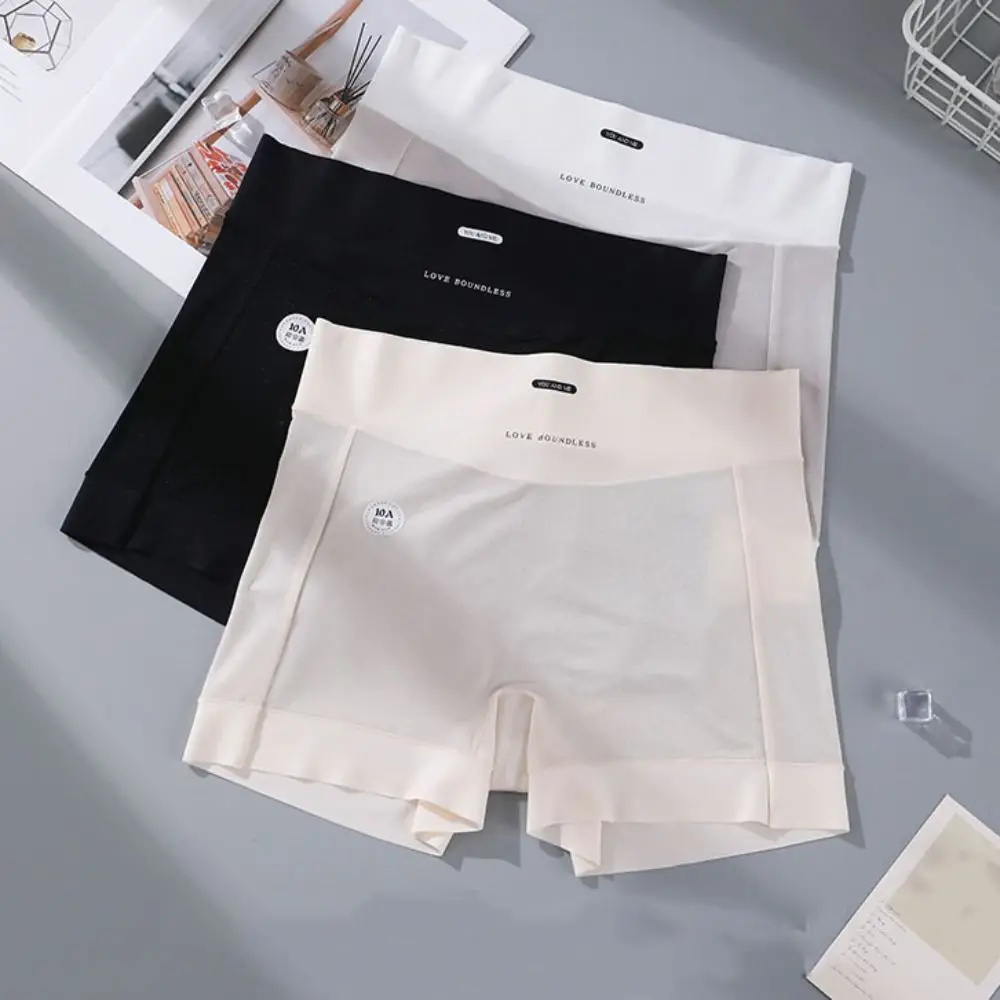 

Breathable Thin Ice Silk Panties Large Size Cotton Crotch Seamless Safety Short Pants Underwear Underpants Women's Briefs Summer