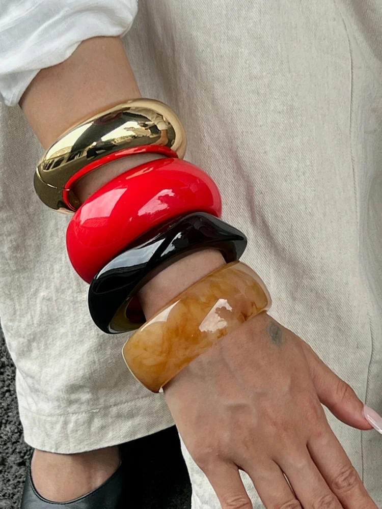 

Модный браслет из акриловой смолы с градиентной окраской, неровной гладкой поверхностью, геометрическим минималистичным дизайном, акриловый браслет-кольцо