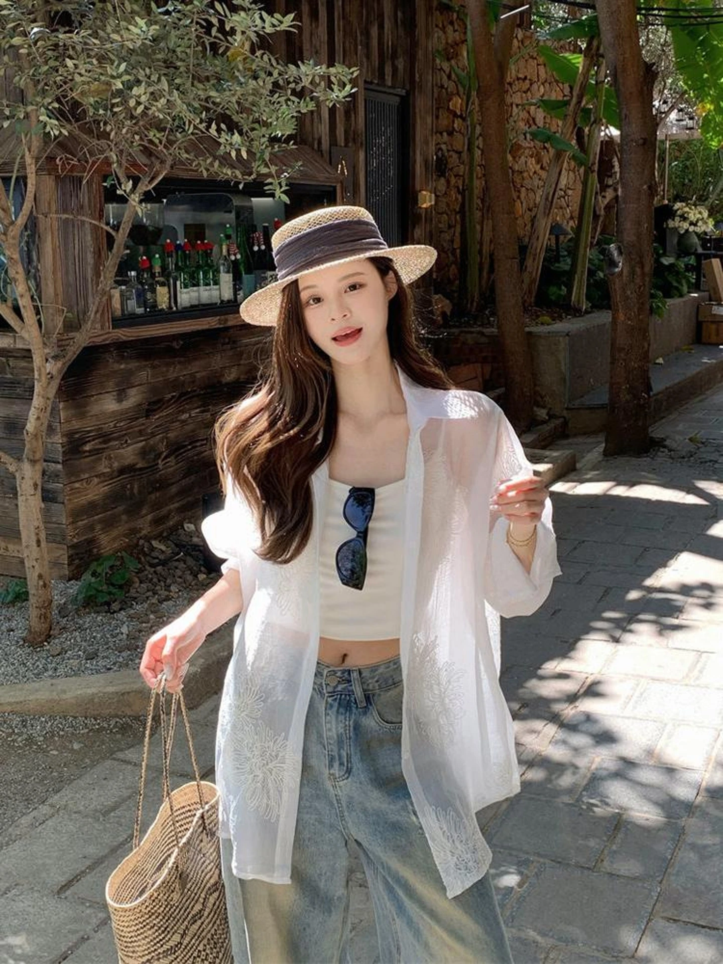 

Korean Style Loose Fit Long Sleeve Embroidered Shirt Jacket Lightweight Summer New Arrival Women's Top Casual Wear Sun Protec...