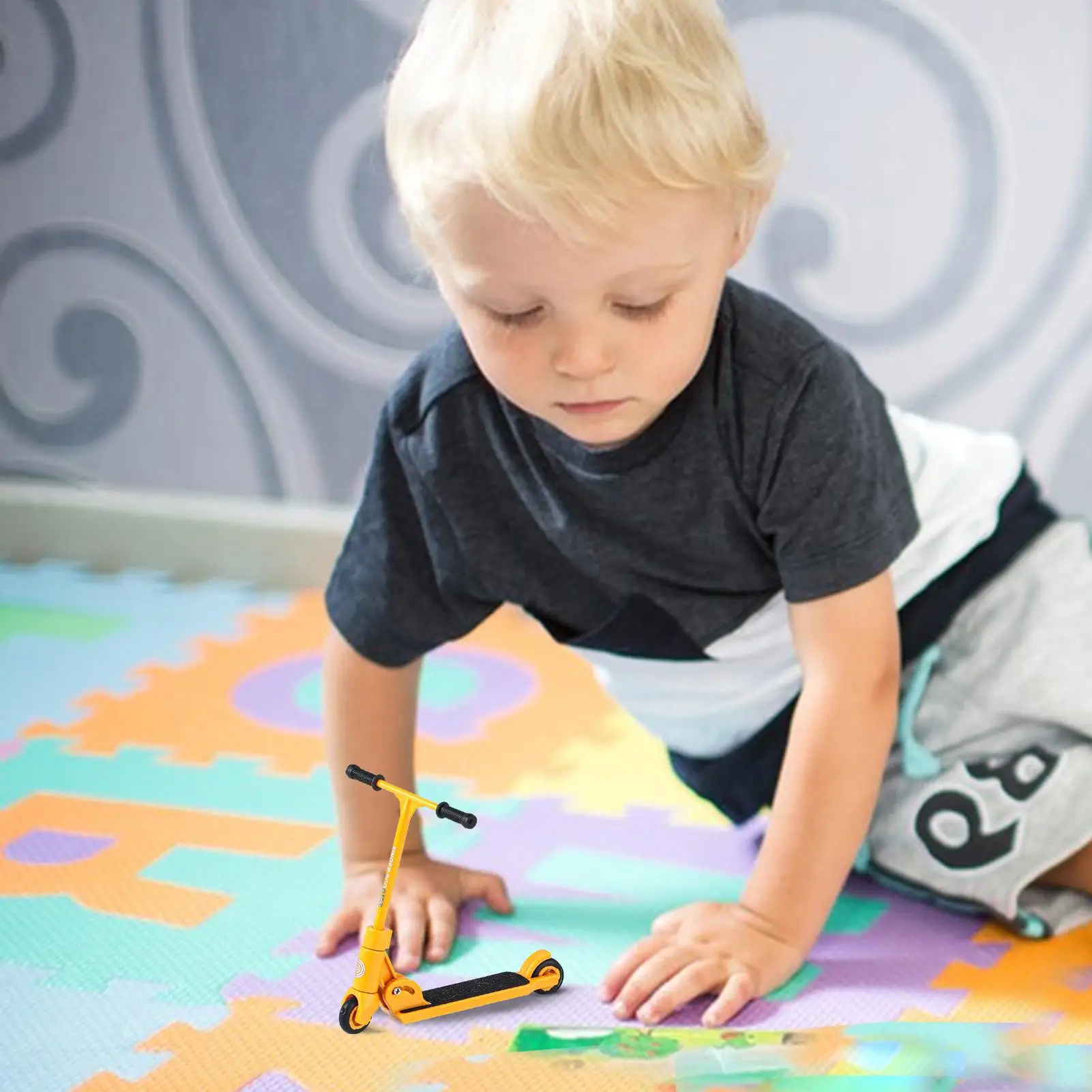 Kids Kick Scooter Finger Foldable T-type Finger Scooter With Brake Educational Toys Finger Skateboards Fun Fingertip Movemet