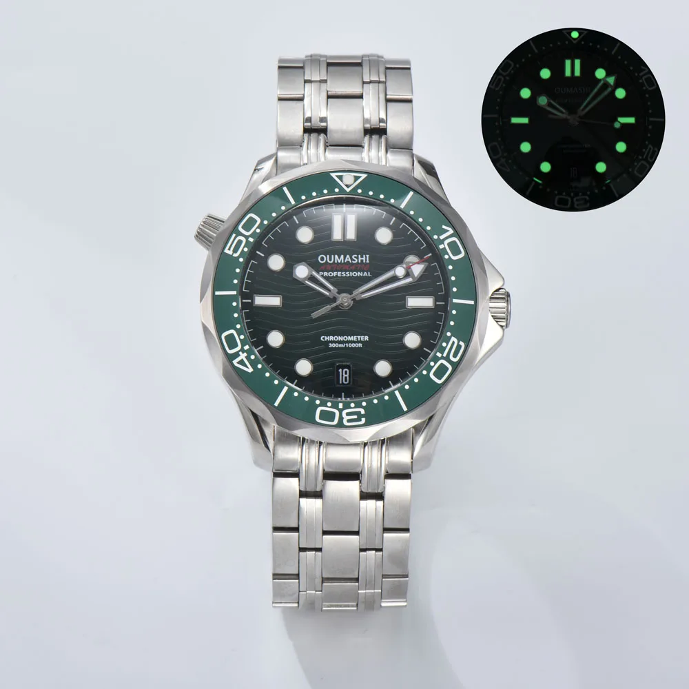 サファイアクリスタルケース、日本製NH35自動巻きムーブメント搭載、ロゴのカスタマイズも可能な42mm自動巻きメンズ腕時計