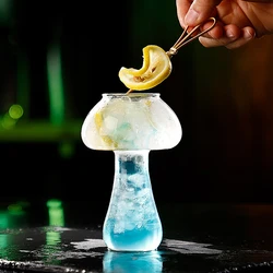 250ml Creative Mushroom Shape Coffee Glasses Clear Drinks Cups Wine Glasses for Party Novelty Drinking Glassware KTV Bar Club