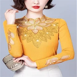 Women Warm T-shirt Hot Drill Top Lace Embroidered Bottoming Hollow Out Jumpper Top Plus Velvet Pullover Shiny Female Tees