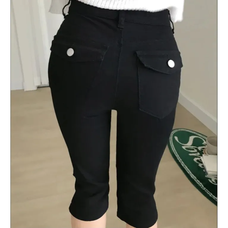 

Slim Fit Seven Inch Elastic Jeans Shorts with Slits Casual Cotton Denim mid Stretch Natural Waist Pocket Detail Summer Shorts