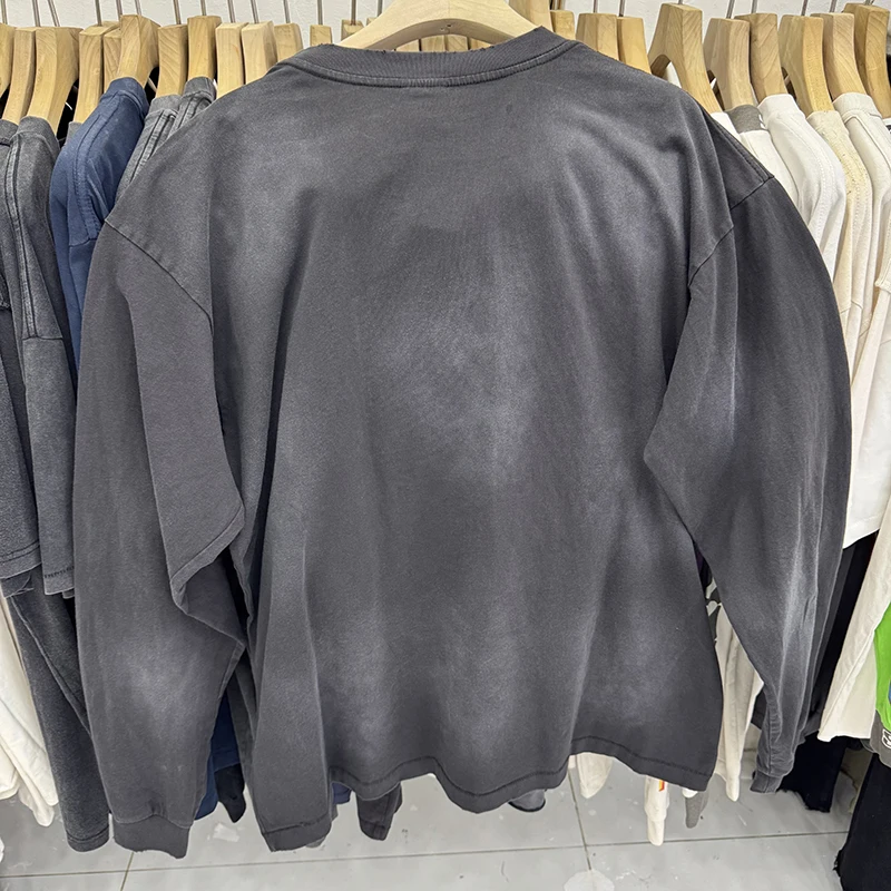 التنقل نمط سانت الملونة إلكتروني طباعة الرجال النساء تي شيرت عارضة أزياء الخريف قمم