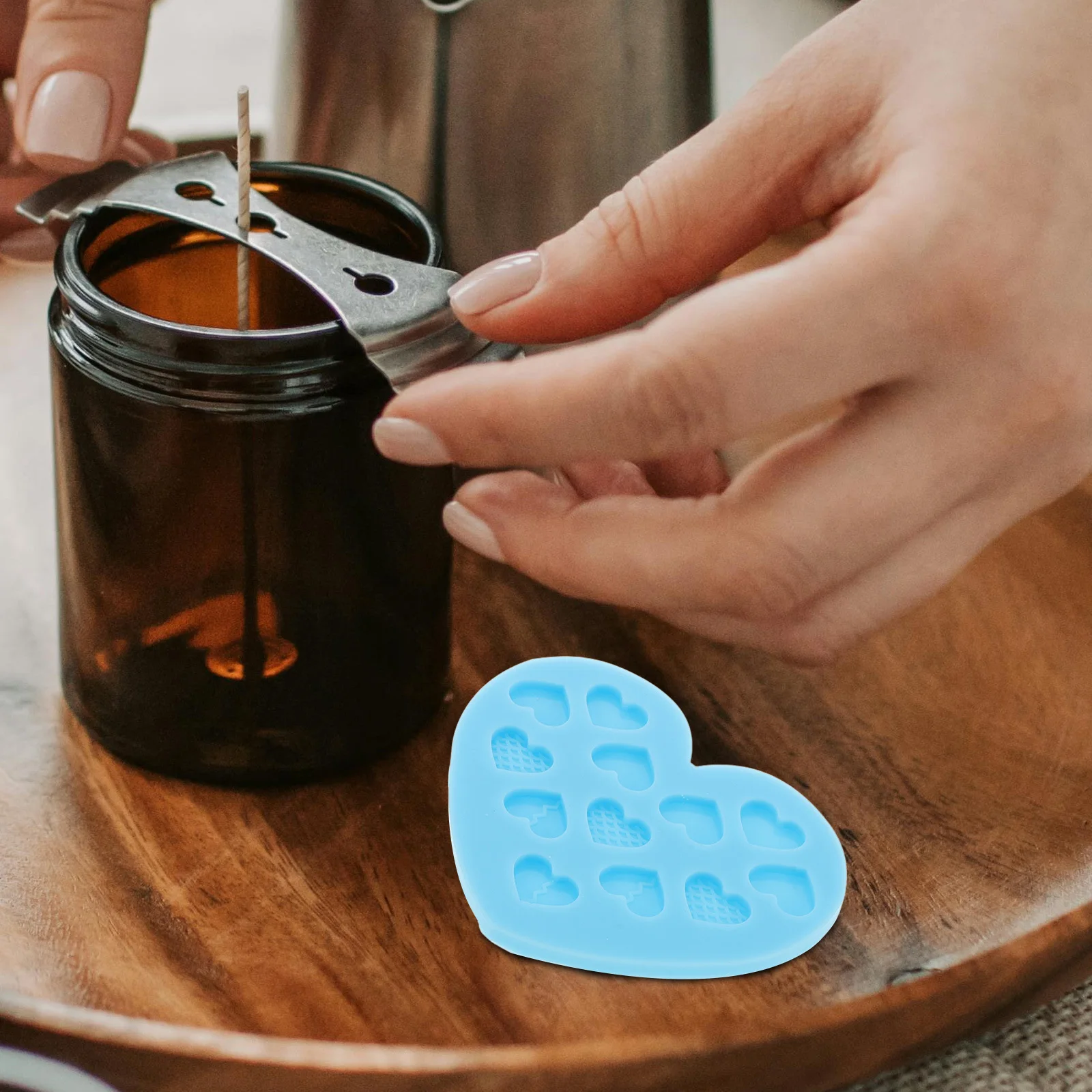 

2Pcs Heart Shaped Resin Earring Molds Silicone Crafting Versatile Use Parties Weddings Everyday Earrings Gold Making Molds