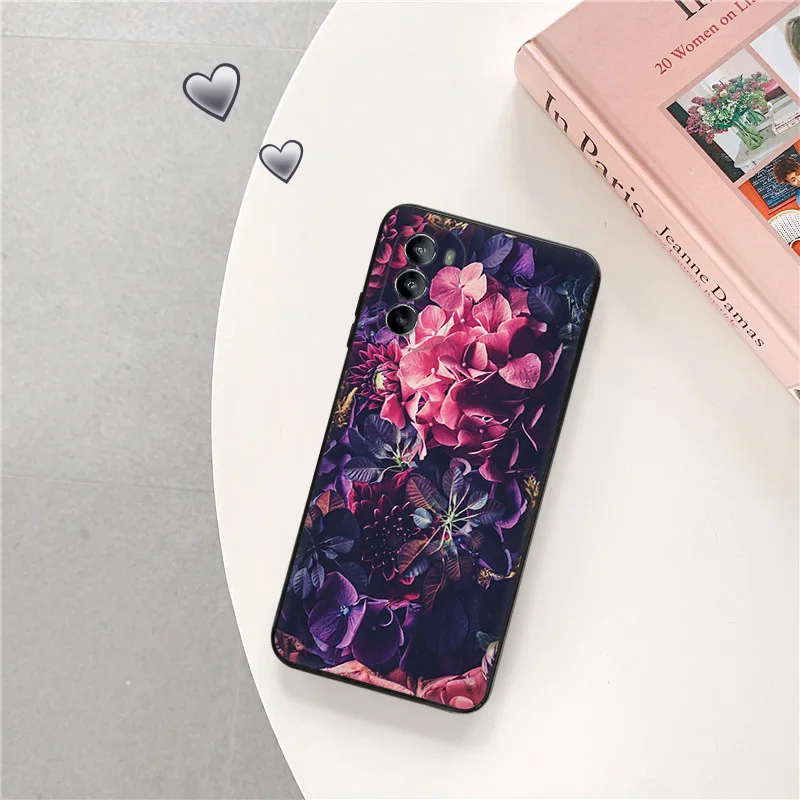 Silicone Black Phone Case for Motorola G72 G53 G73 G9 G50 G51 G60 G71 5G G22 G32 G52 Leaf Red Rose Daisy Edge 30 20 40 Pro Cover