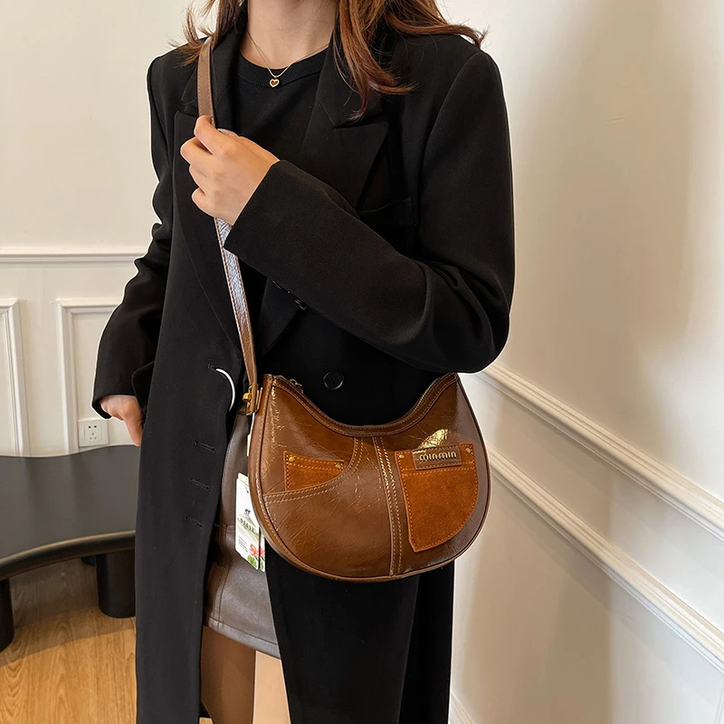 

Дизайнерская кожаная классическая сумка-мессенджер женская однотонная большая вместительная пригородная роскошная минималистичная сумка