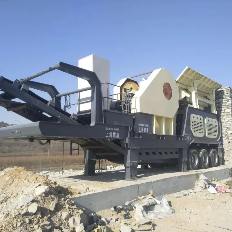 Mobile crushers equipped with advanced technology offer excellent crushing performance