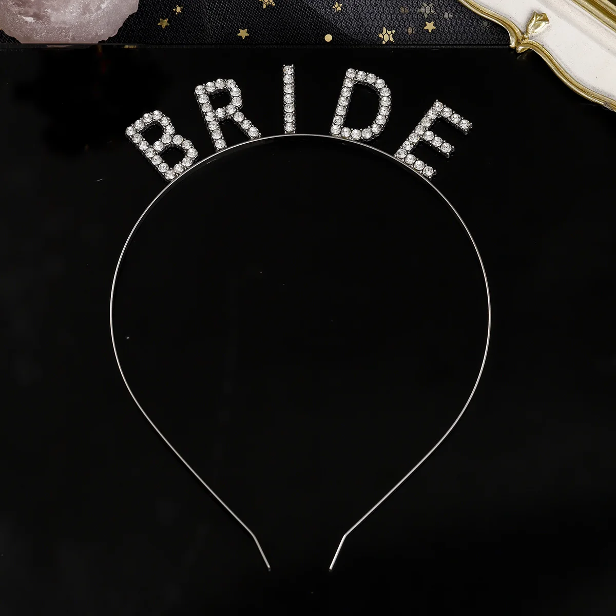 2PK/مجموعة أزياء الحجاب الزفاف الأبيض مع رسالة عقال لؤلؤ فاخر شال الحجاب أغطية الرأس اكسسوارات الشعر العروس هيرباند للنساء