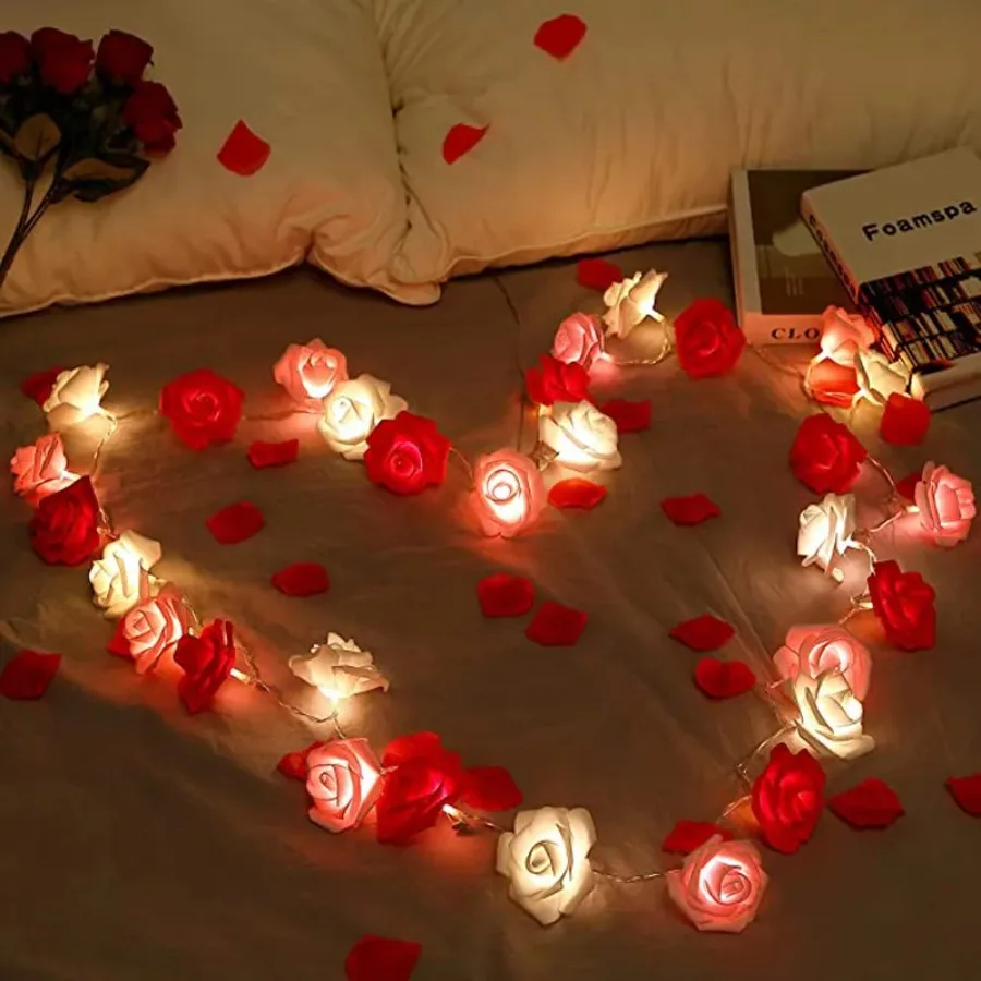 LED-Blumen-Lichterkette Künstlicher Rosenstrauß Romantische Lampe Feenlicht-Girlande für Hochzeit Valentinstag Dekoration