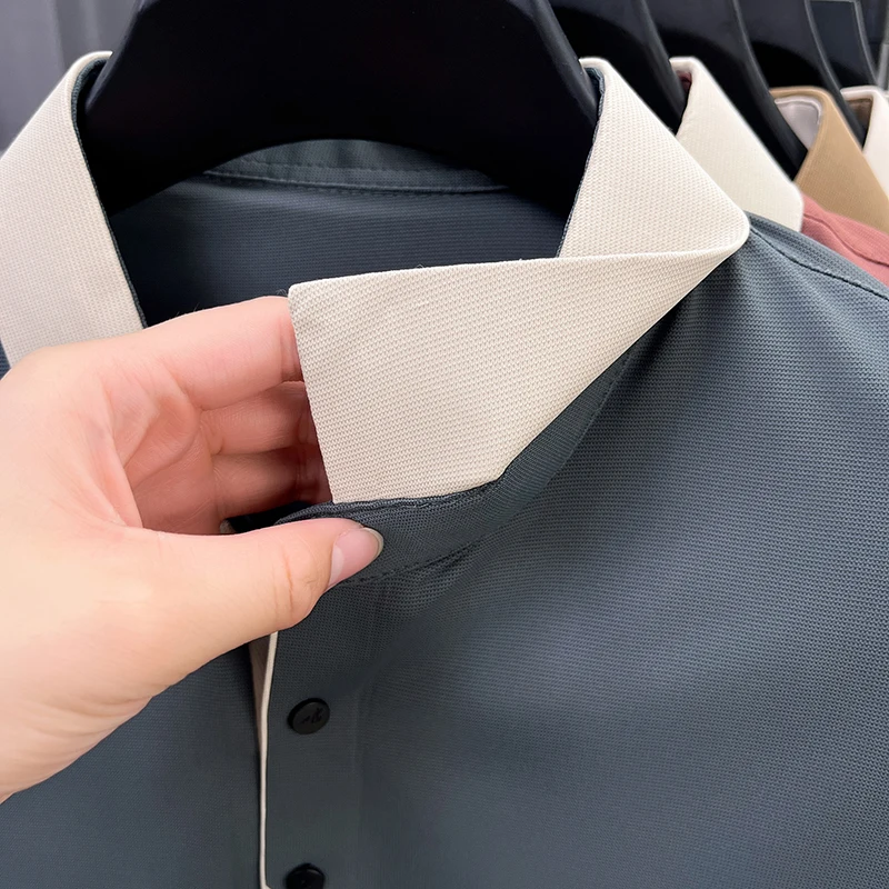 Leichter Luxus, exquisites Herren-Original-Print-Poloshirt, cooles Sommer-Revers-Kurzarm-T-Shirt, hochwertige Herrenbekleidung für den Alltag. – Detail 2