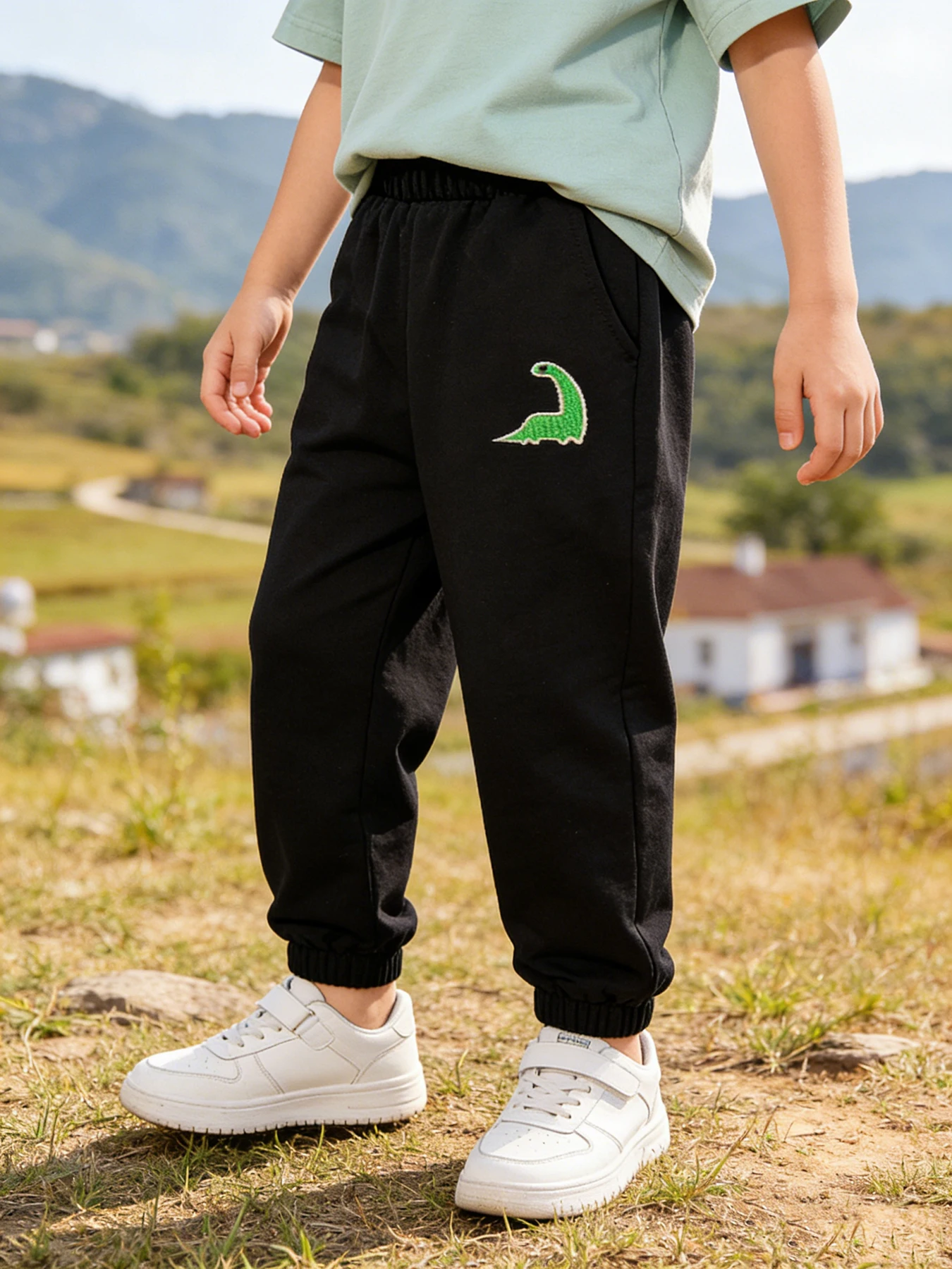Kids' Black Cartoon Dinosaur Sports Pants, Boys' Polyester Knit Sweatpants, Elastic Waist Jogger Daily Casual Trousers For Fall