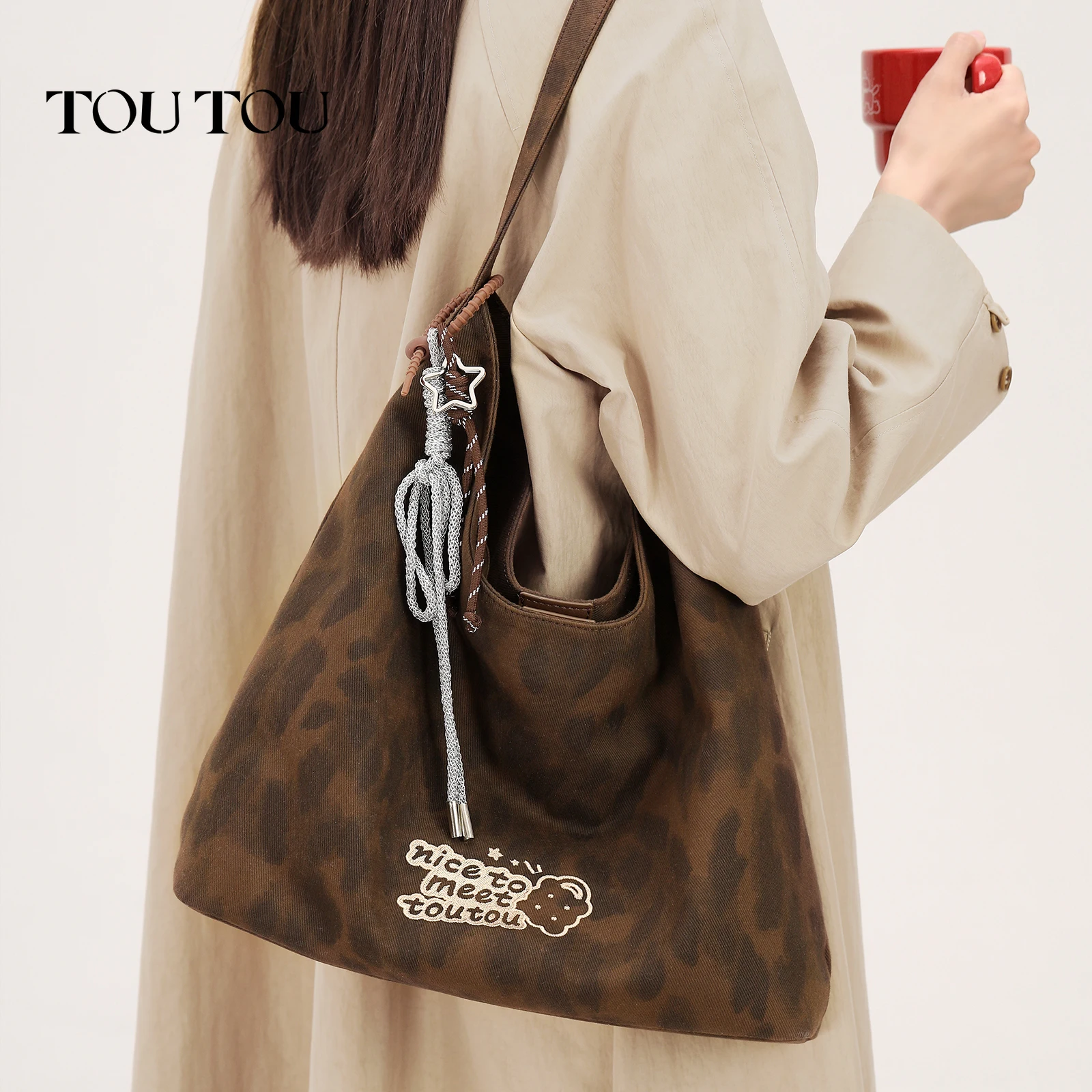 TOUTOU Leopard Tote Bag Women Large Capacity Commuter Versatile Underarm Bag for 16 Inch Laptop Folding Vintage Christmas Gift