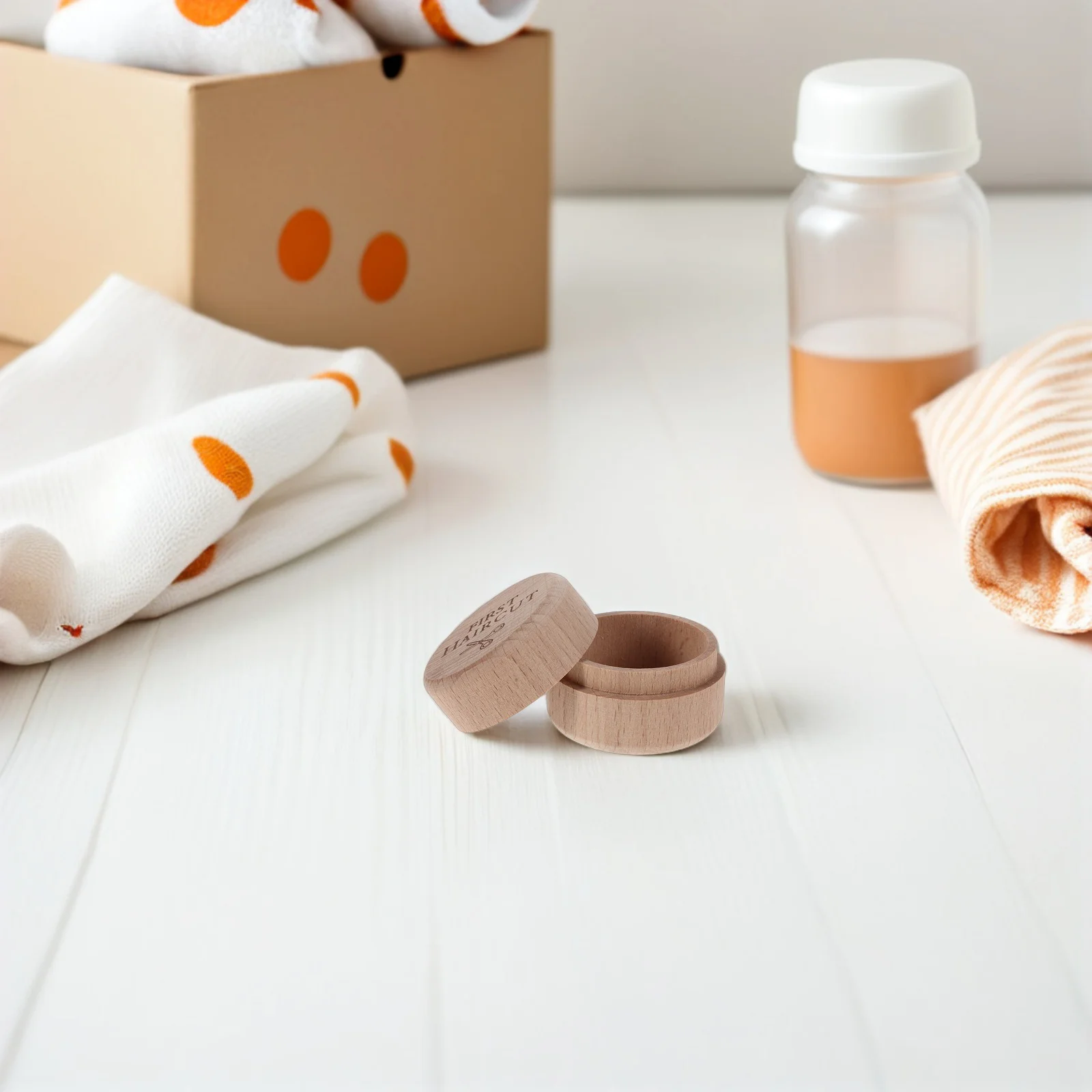 Caixa de lembrança de bebê, madeira natural, 1.97x1.97x1.38in, primeiro suporte de corte de cabelo, recipiente de armazenamento de cabelo fetal para bebê menina, memória de marco