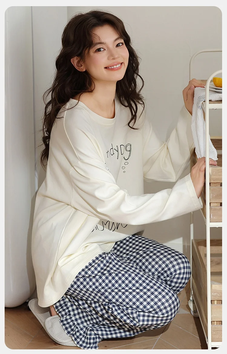 

Women's Cotton Pyjamas: Cute Cartoon-Print Long-Sleeved Top and Trousers Soft Breathable Loungewear Set