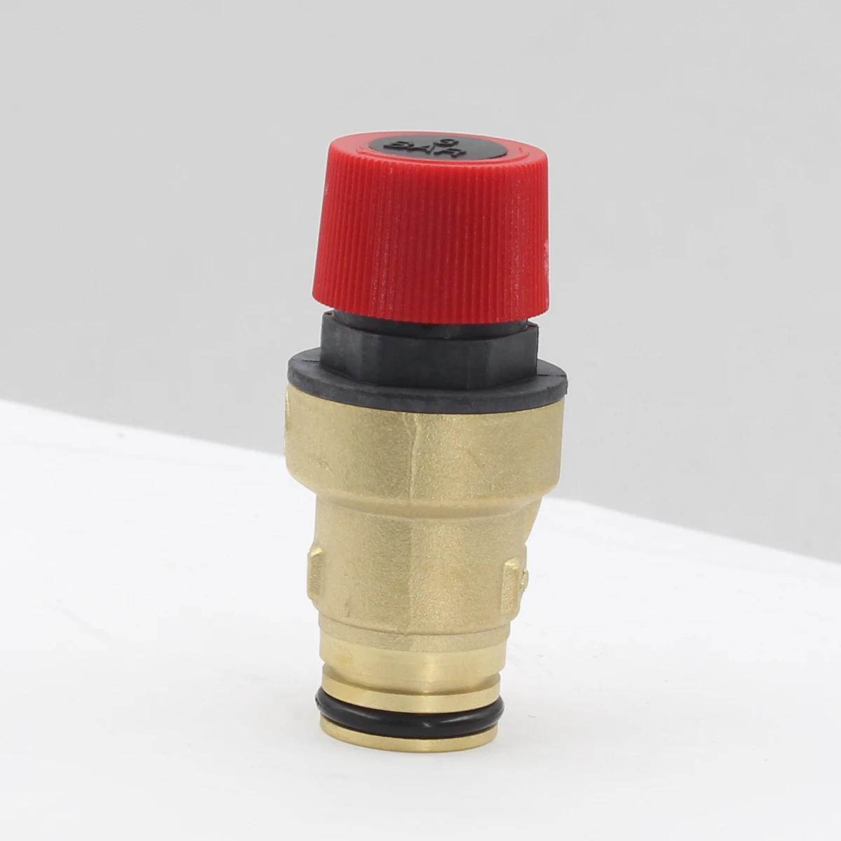 1pc Brass Safety Valve Relief Valves for Central Air-conditioning Gas Water Heaters and Pressure Relief Valves