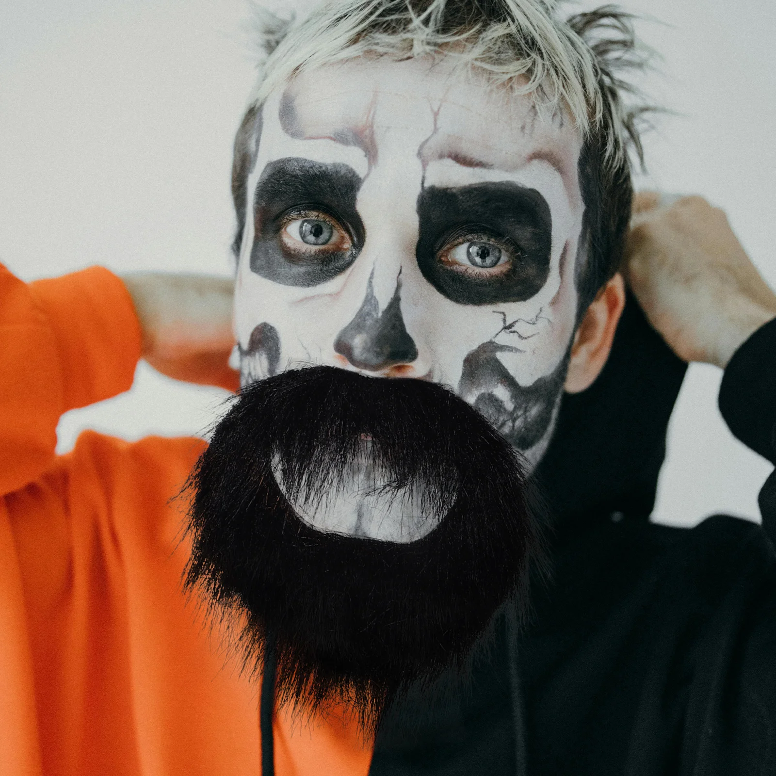 3 uds. De barba falsa de Halloween, autoadhesiva, bigote realista, disfraz de barba, pelo Facial para fiesta, accesorios de Cosplay, disfraz de pelo Facial