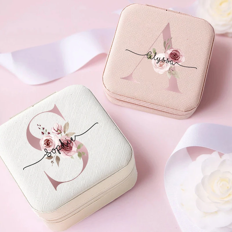 

Персонализированная шкатулка для драгоценностей, дорожный футляр для драгоценностей, индивидуальное имя, день матери, день рождения, день Святого Валентина, Рождество, подружка невесты, свадебный подарок для нее