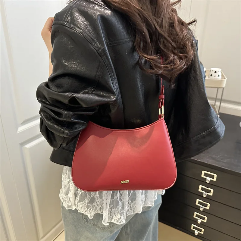 

Шикарная стеганая сумка через плечо для женщин 202, элегантная верхняя ручка с жемчужной цепочкой, модная сумка для повседневного использования и поездок на работу ​