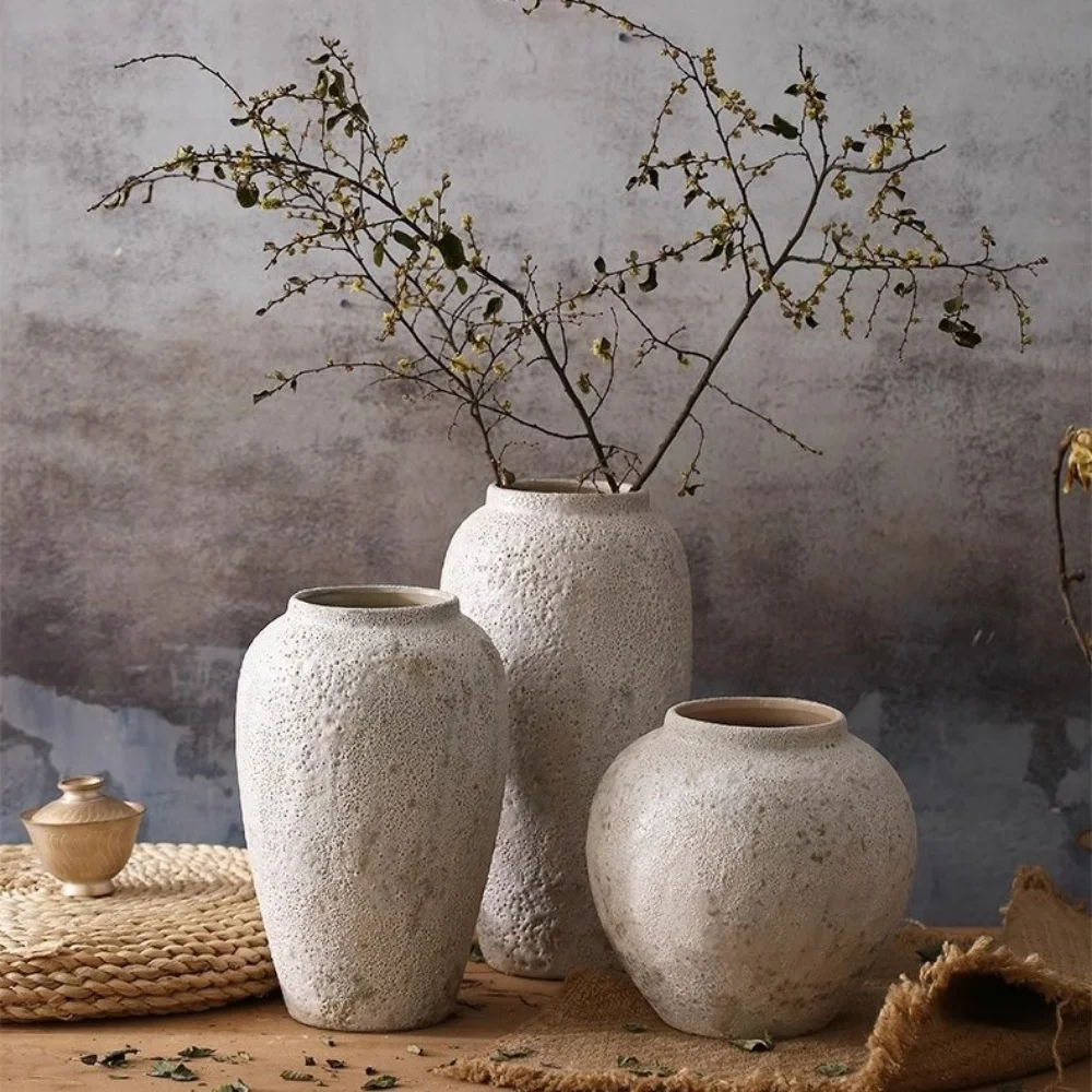 New Design Modern Simple Nordic Ceramic Vase Retro Handmade Flower Vase Floral Arrangement for Home Desktop Decoration