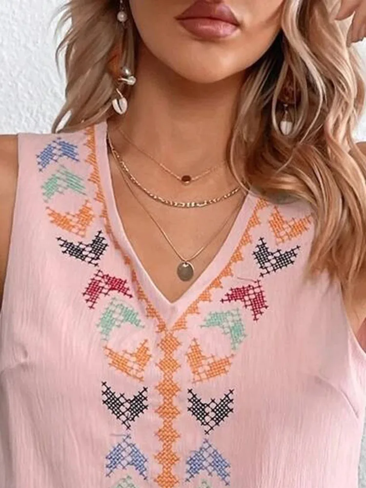 Women\'s Blouses 2023 Summer Vintage Tassel Tank Tops Sleeveless Floral The Embroidery V-Neck Casual Women Shirt T-Shirt Clothing