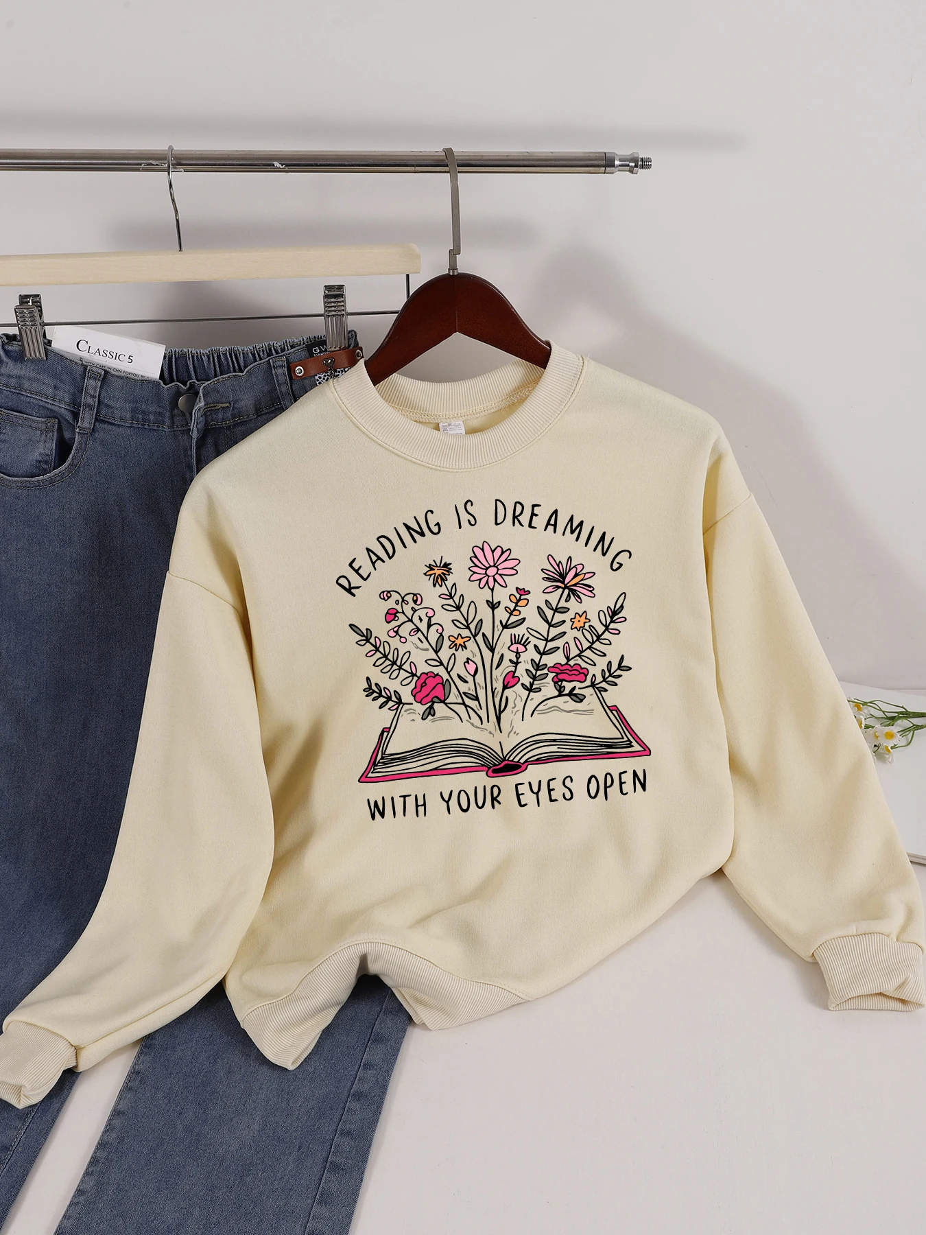 

Reading Is Dreaming With Your Eyes Open Flower Book Prints Women Sweatshirt Casual Harajuku Pullovers Autumn Fleece Woman Top