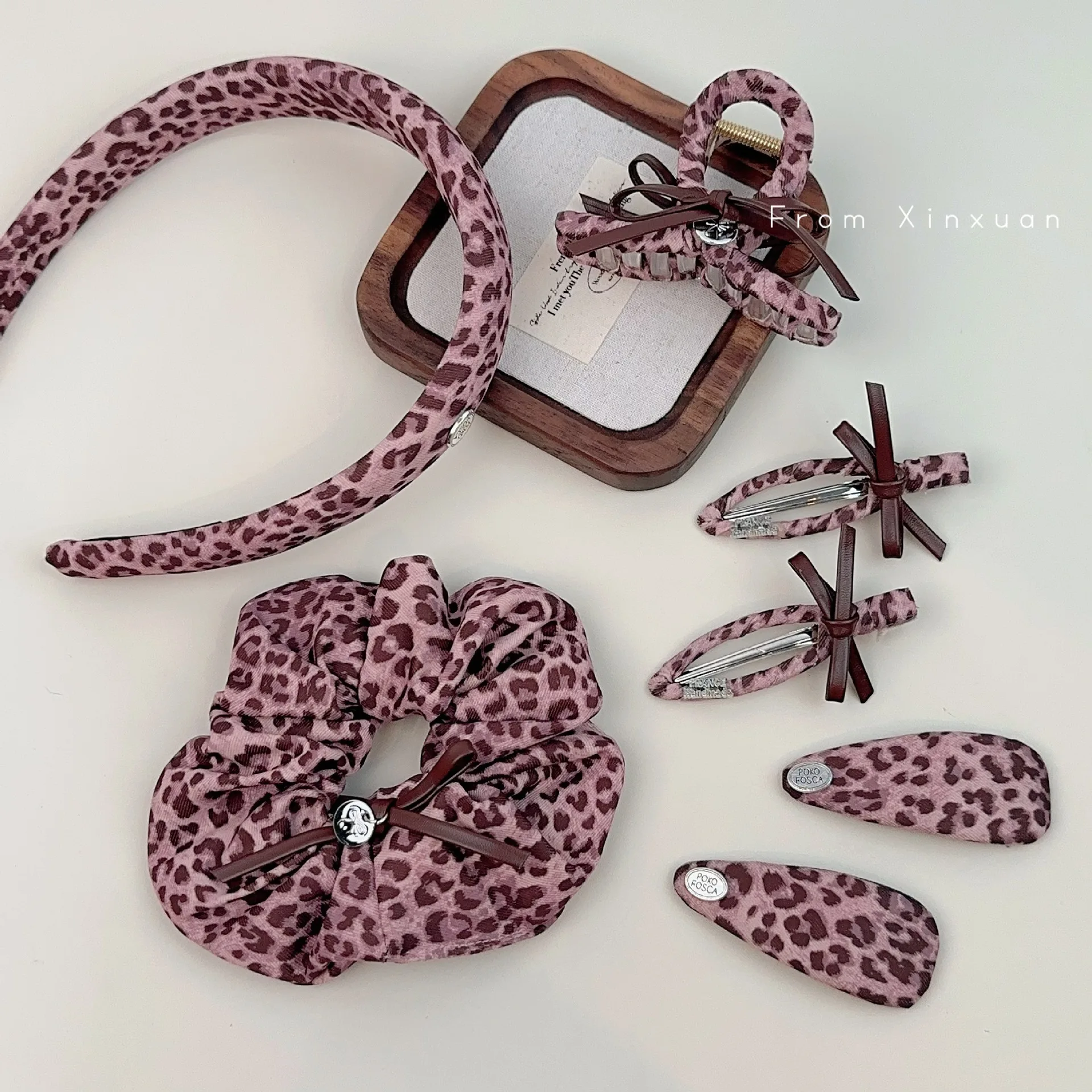 Seksowny różowy wzór w cętki opaska na głowę spinki do włosów Scrunchies wysokiej jakości różowy fioletowy PU skóra lampart gumki do włosów Barrettes pazury do włosów