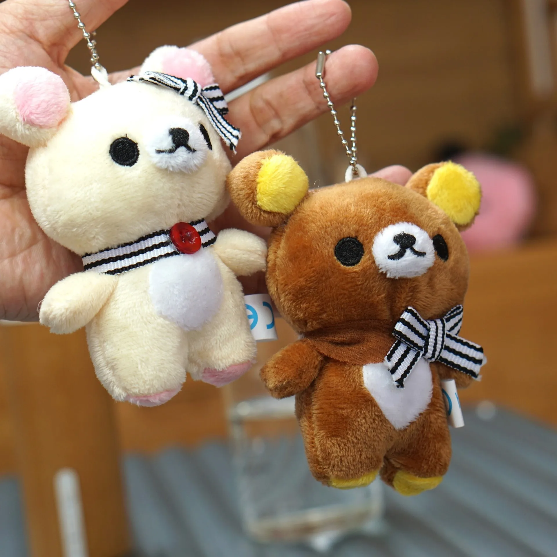 Nuova sciarpa Rilakkuma peluche bambola Kawaii Anime marrone orso Pelcuhe farcito orso giocattoli coppia carina giocattolo ragazza come regali