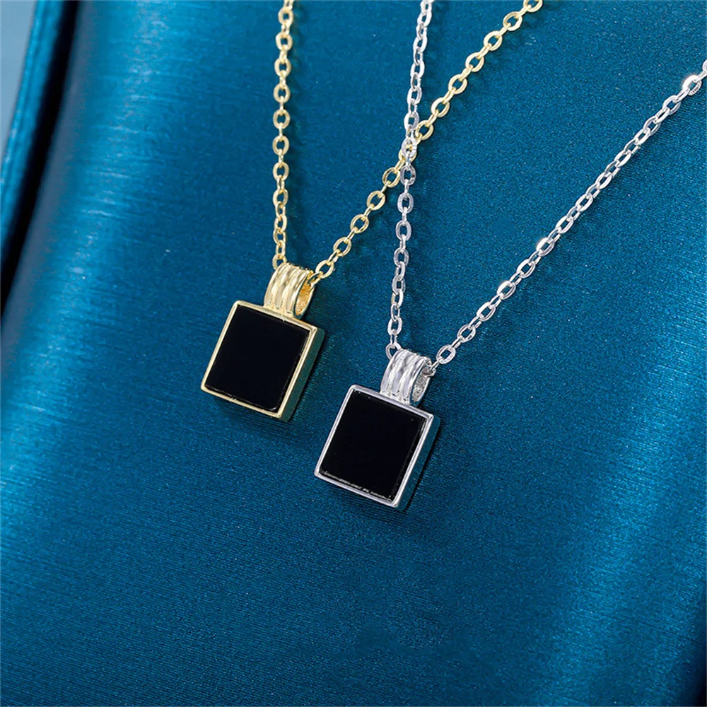 

Korean Niche High-End S925 Silver Necklace, Black Square Pendant, Minimalist Ins Style Geometric Epoxy Women's Collar Chain