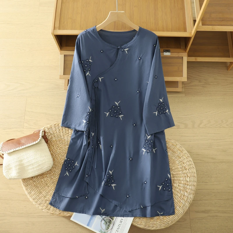 

Embroidered irt Women Summer Vintage Button Mid-Length Tea Costume Robe Split Overhead T-irt Hip-Length Cotton Polyester