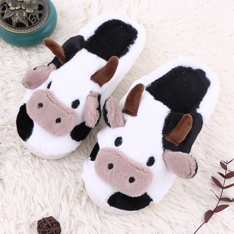 Winter Home Slippers for Couples Warm Plush Neutral Cartoon Cow Indoor Anti Slip Comfortable Cotton Slippers for Men and Women