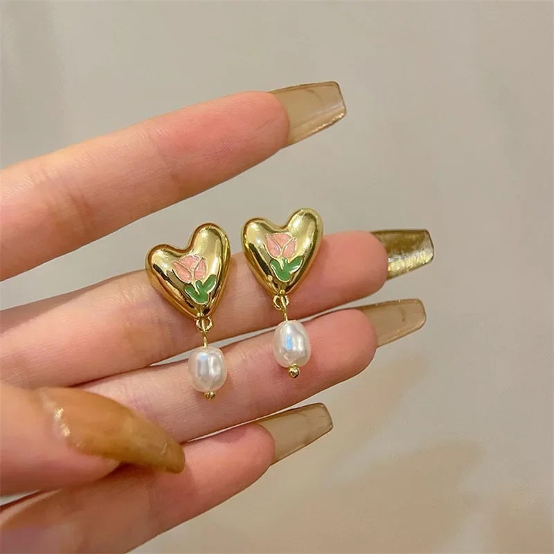 Metal Texture Heart Earrings Without Piercing for Women Wedding Party Trendy Tulip Flower Pearl Ear Clip Earrings No Holes