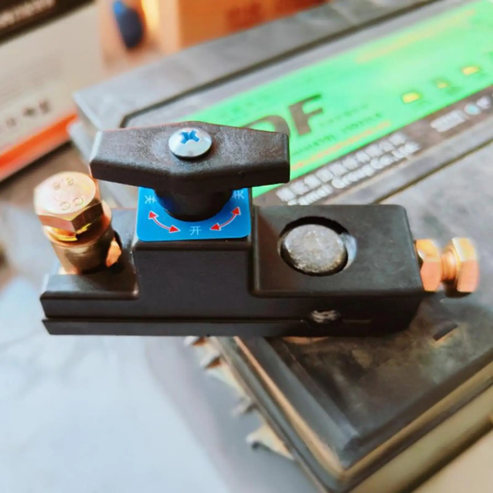 Battery Disconnect Switch High Performance Shut Off Device for Car Alternator 24 Volt Jac Truck RV Boat Copper Plastic