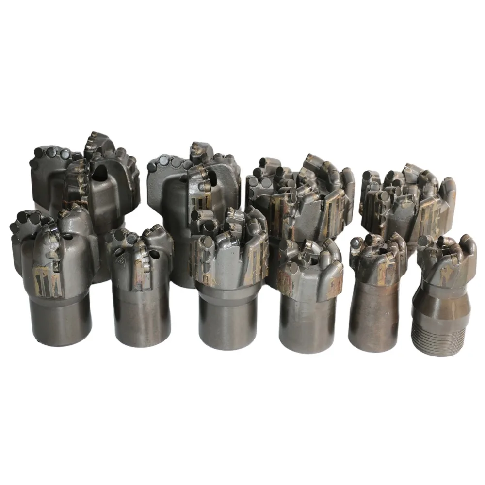 

PDC composite piece non coring flat top arc roller drill bit