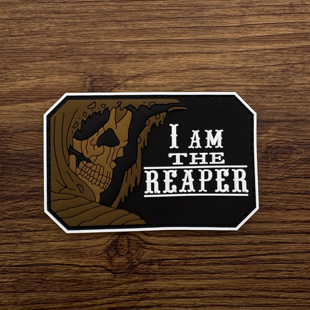 Ein PVC-Aufkleber mit Totenkopf-Textmuster, Moral-Patch, Abzeichen-Patch, mit im Dunkeln leuchtender Wirkung, verwendet für Armbinden, Rucksäcke und taktische Westen, Kleidungsdekoration,