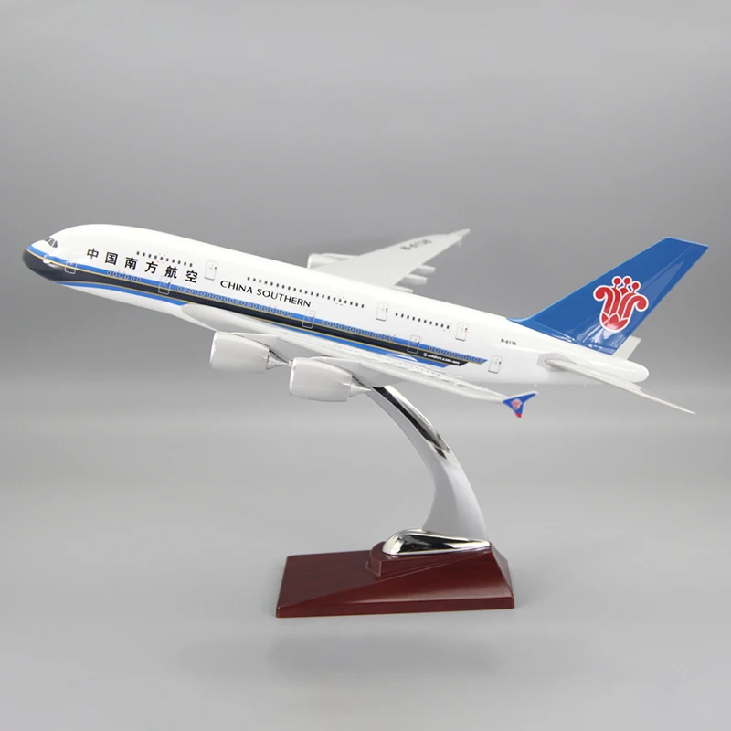 

Southern Airlines A380 Civil Aviation Resin Passenger Jet Model 1:160 Scale Toy Gift Collection Simulation Display Decoration