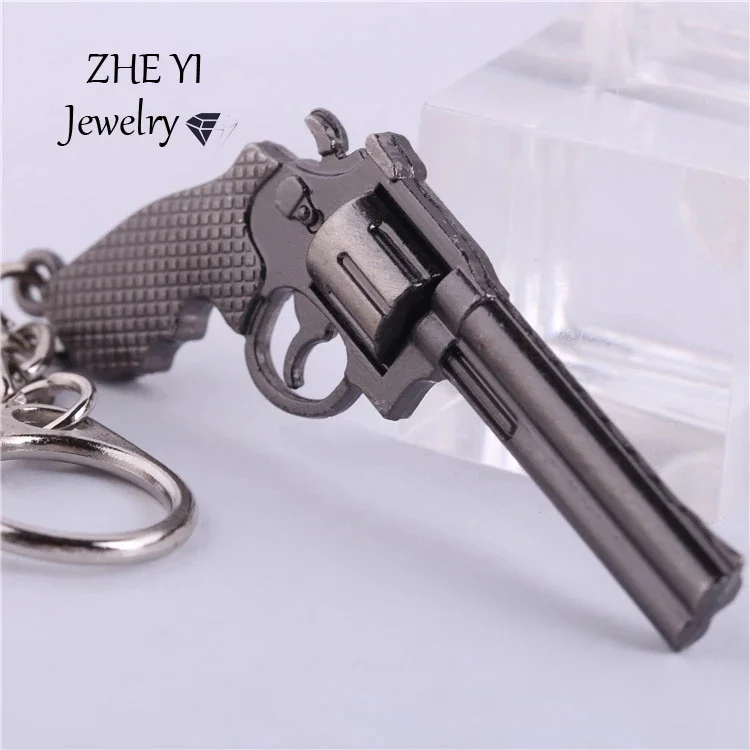 CS GO CSGO Revolver Model Keychain for Men Vintage Counter Strike Pistol Metal Pendant Key Ring Male Boys Fans Bag Car Jewelry