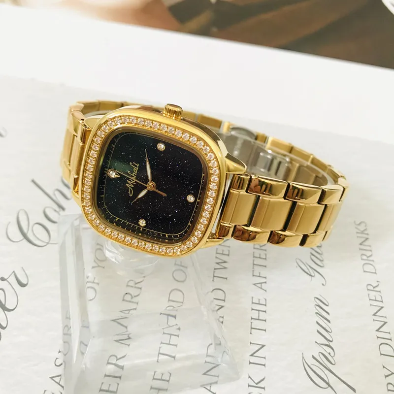 New Square-Shaped Starry Sky Watch, Luxurious And Sophisticated, A New Light Luxury And Fashionable Gold Women'S Watch.