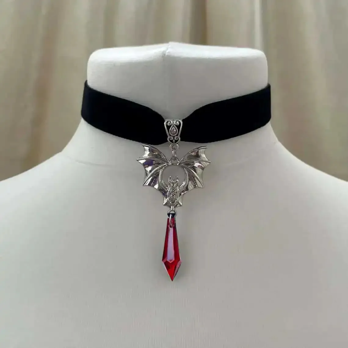 Vampire Bat Choker,Bat, Gothic Necklace, Exaggeration, Hippie, Y2k, Nightclub, O-ring, Trendy，Punk Jewelry, Choker for Women Man