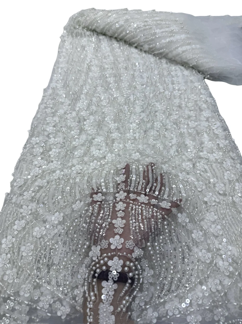 

Африканская тюлевая ткань из бисера для свадебных платьев, нигерийские бусы, кружевная ткань с камнями и блестками, французская мода, горячая распродажа, ткань 2025 г.