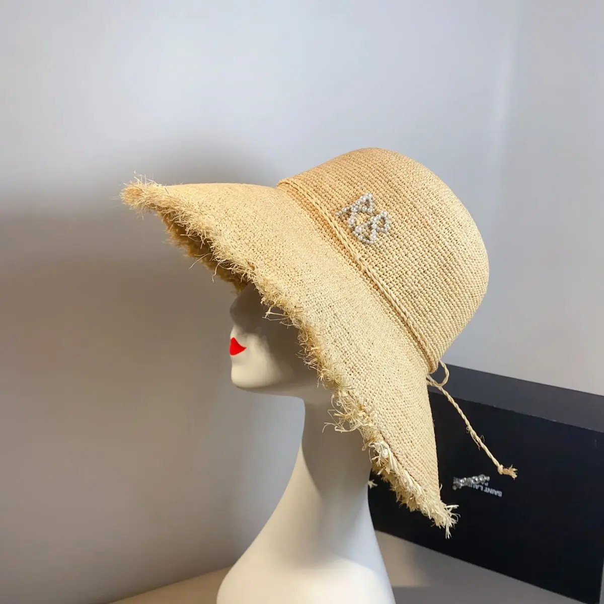 2024 Women\'s Summer Hat Sunshade Hat Sunscreen Hat Vacation Beach Wide brim Fisherman Hat Pearl Hook Needle Lafite Straw Hat